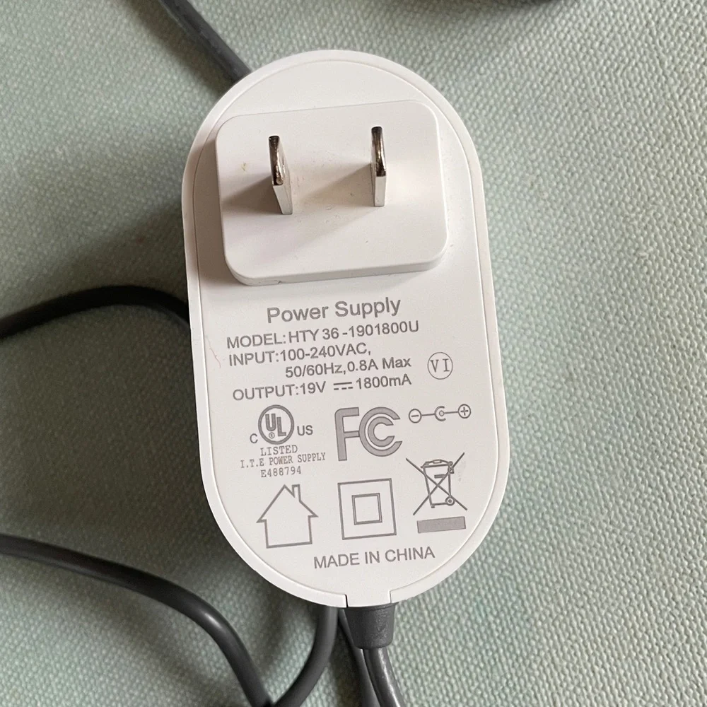 iottie Ion Wireless Charging Stand + Pad for Google